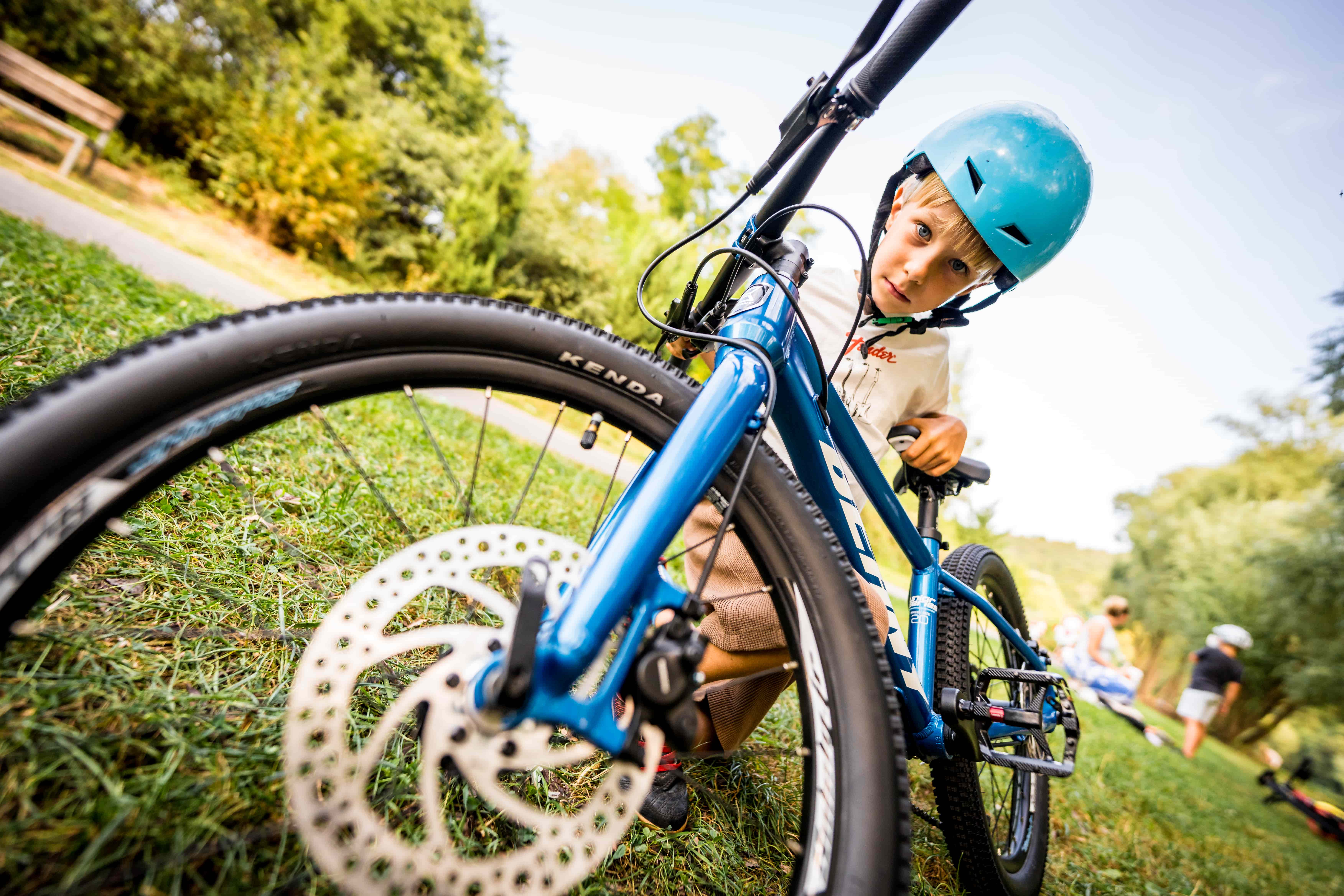 Obrázek kola v popisu